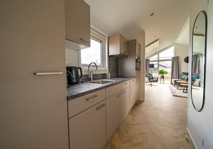 Tidy chalet with dishwasher, near the river Maas
