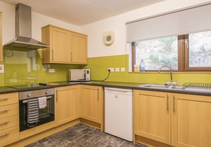 TIGH AN TEARLACH, pet friendly, with open fire in Kincraig