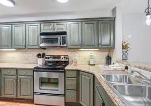 Timbers O-2- Luxury in Gated Resort of Echota, Pools, Hot Tub, Mountain View, Two Master Suits,.