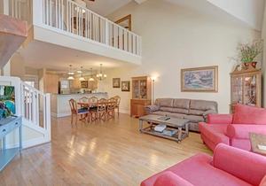 Timbers O-4- Mountain Condo, Echota Gated Resort, Indoor/Outdoor Pools and Hot Tub, Fitness Area,.