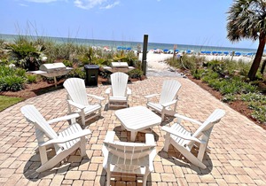 Time to get… 🎶 Knee deep in the water somewhere! 🎶 on island time!