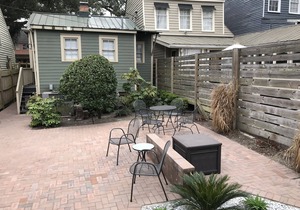Tiny Cottage 537 in Savannah's Historic District!