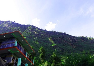 TIRTHAN HILL TOP Deluxe Room B