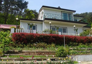 Tongyeong Yeonji Pension