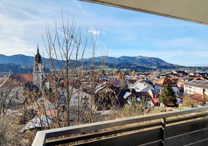 Top apartment in a prime location - newly renovated with new equipment