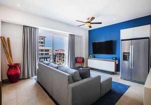 Top floor 1BR | 2 Pools & Gym | Romantic Zone