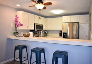 Top-Floor 2-Bed, 2-Bath Retreat with Stunning Ocean & Golf Course Views!