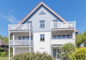 Top floor apartment 3.4 in Haus zum Strand in the Baltic seaside resort of Wustrow
