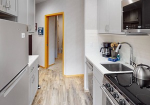 Top-floor condo with spectacular views - waterfront on Snake River