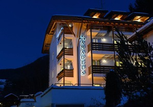 Top Located Alpin-Residence Amadeus* Luxury Alpine GEM for 5 Pax