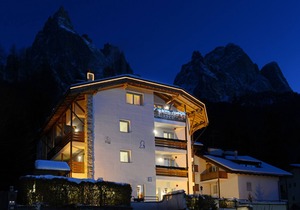 Top Located Alpin-Residence Amadeus* Luxury Alpine GEM for 2 Pax