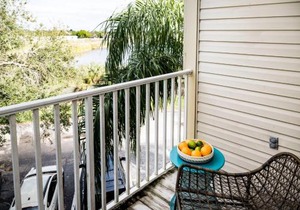 Top Location and Peaceful 2BR w Balcony Gym Pool