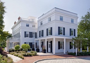 Topping Rose House