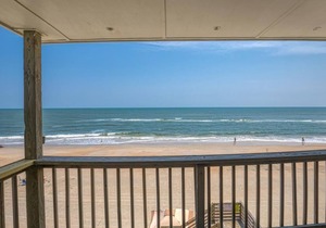 Topsail Reef 315 | Oceanfront Condo | Sleeps 4