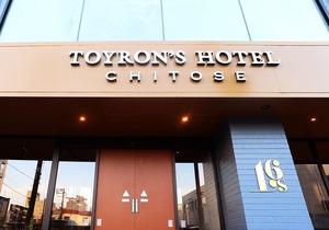 Toyron's Hotel Chitose