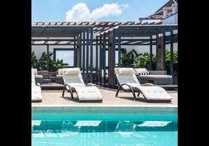Trademark Hotel, Terrace King Twin Room in Nairobi no005