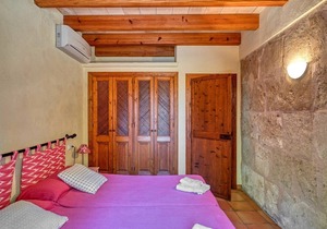Traditional country house, very quiet, just 5 km from Alcudia beach