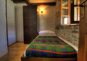 Traditional Stone House 8
