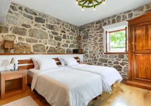 Traditional stone house Adrian