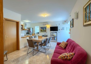 Traditional Villa Bonaca in Sumartin with private pool, Brač Island, near sea