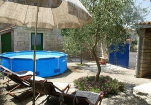 Traditional villa with private pool