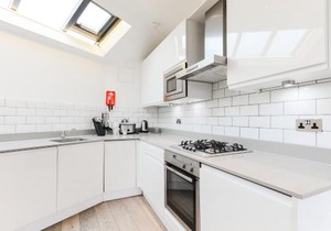 Trafalgar Square by Excel Apartments