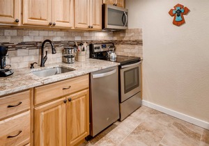 Trails End 304 | 2BR/2BA | Ski In/Out | PoolHotTub