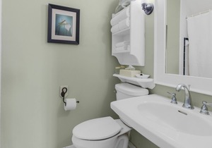 Tranquil House Inn - Downtown Waterfront Manteo - 2 Queens Large Premium Rm 36