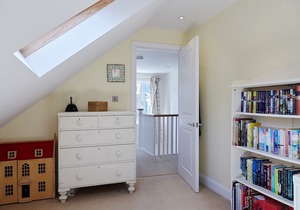 Tranquil in South West London, by Veeve