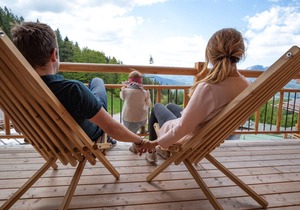 "traudl Alm" für 4-6 Personen, 2 Separate Schlafzimmer, Terrasse mit Bergblick, Whirlpool, Infrarotliegen