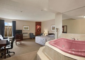 Travelodge by Wyndham Cambridge Waterloo