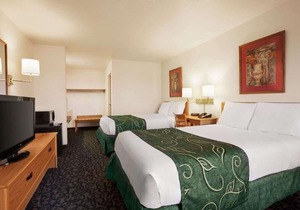Travelodge by Wyndham Vaughn
