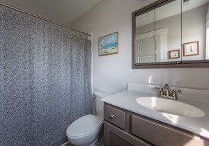 Treasured Memories - Upgraded 3 Bedroom SoundFront Home in Frisco