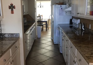 Treehouse Townhouse on Little Sabine Bay. Perfect location!