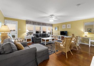Treehouse Townhome