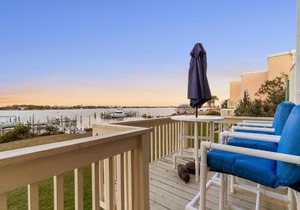 Treehouse Townhome