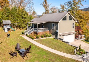 Treetop Retreat in Wildwood