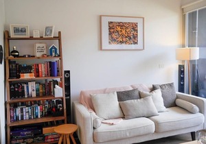 Trendy Modern 2BD Apartment Close to Beach & City