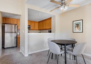 Trendy Santa Clara 2BR w/W/D, Gym, Pool, walk to Safeway, by Blueground