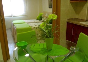 Triple apartment - 3 single beds. two in Alcoi