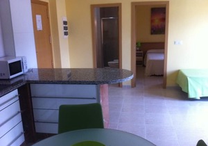 Triple apartment - 3 single beds. 4 in Alcoi