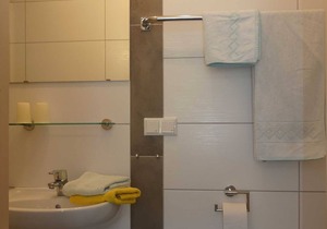 Triple Room 2 without Balcony - Pension Holzerstube