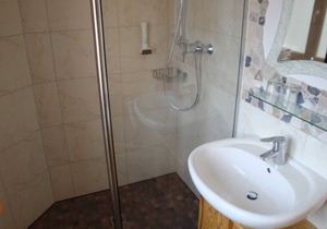 Triple room 41 - Guesthouses Am Nibelungensteig
