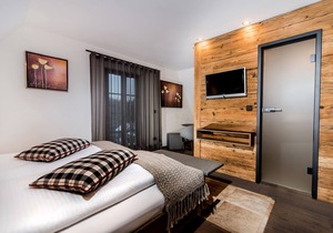 Triple room Adlerhorst with toilet and shower