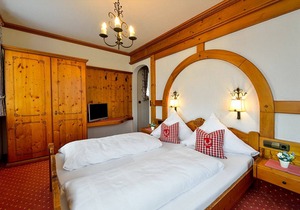 Triple room Adlerhorst with toilet and shower