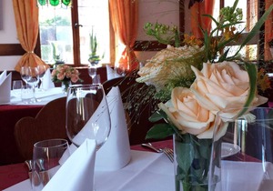 Triple Room No. 26 - Goldner Engel, Restaurant - Hotel - Butcher