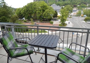 Triple Room Shower / WC - Hotel Garni Am Brunnenplatz