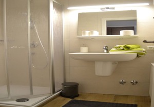 Triple room WC/shower/bath Balcony - Gästehaus Tagescafe Eckenfels
