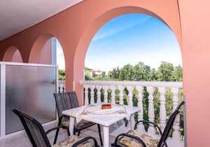 Triple Studio - Arazzo Apartments