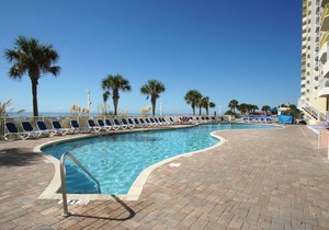 Tropical oceanfront resort with shops, restaurants, pools, lazy river--paradise!